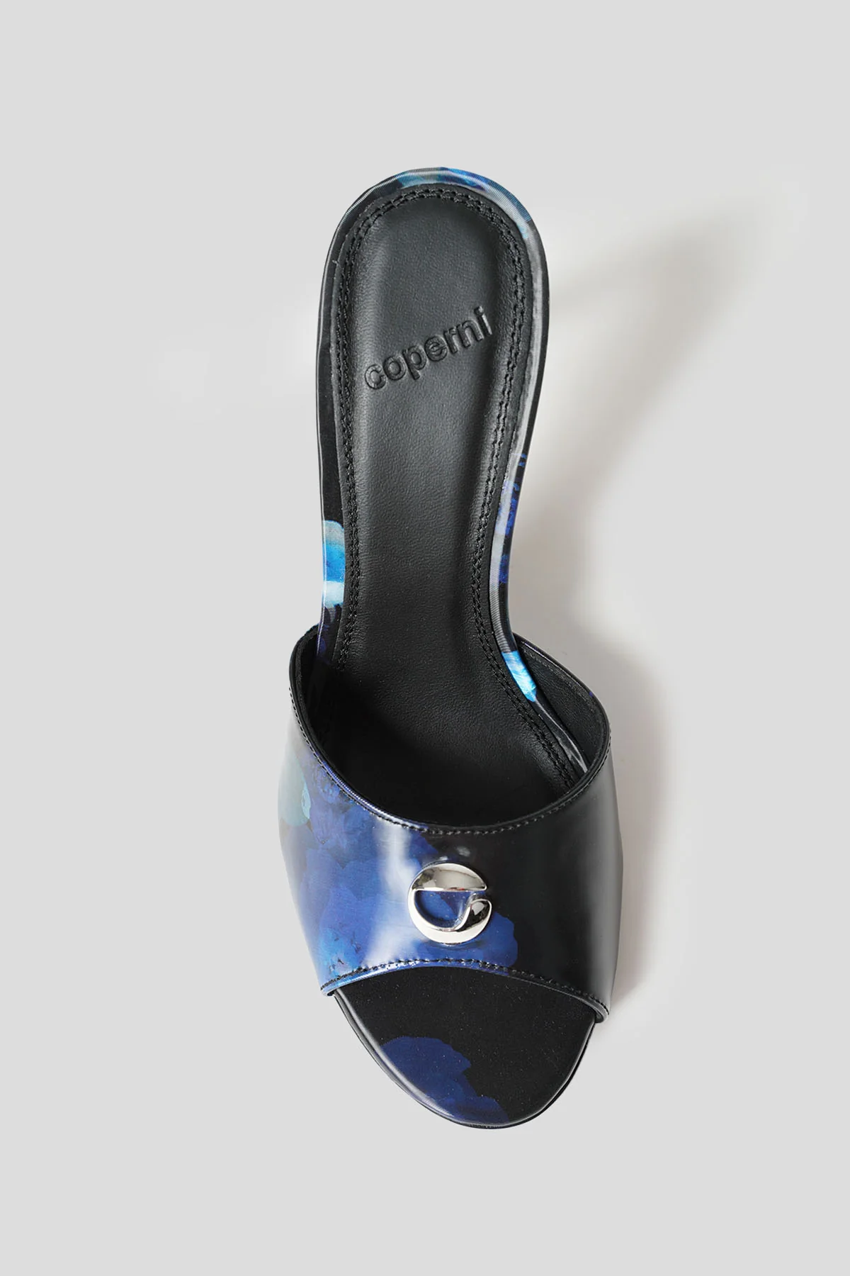 MULE HOLOGRAPHIQUE BLEU ET NOIR À LOGO - Image 4